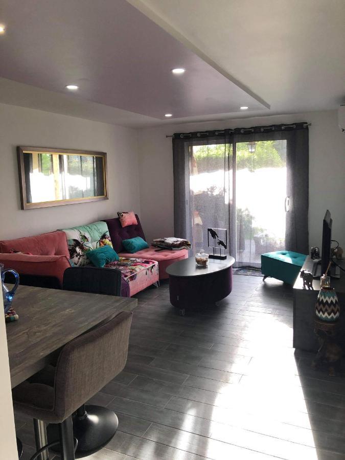 Agay Le Pti Bonheur 60M2 Rez De Jardin, En Bord De Mer Сен-Рафаэль Экстерьер фото
